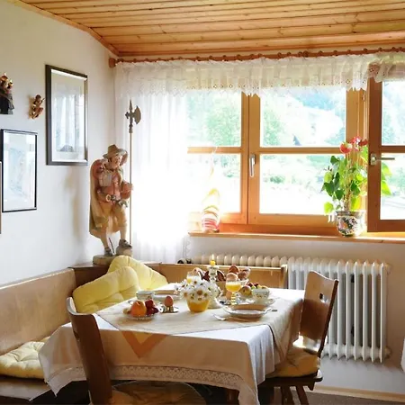 Bredl Apartment *